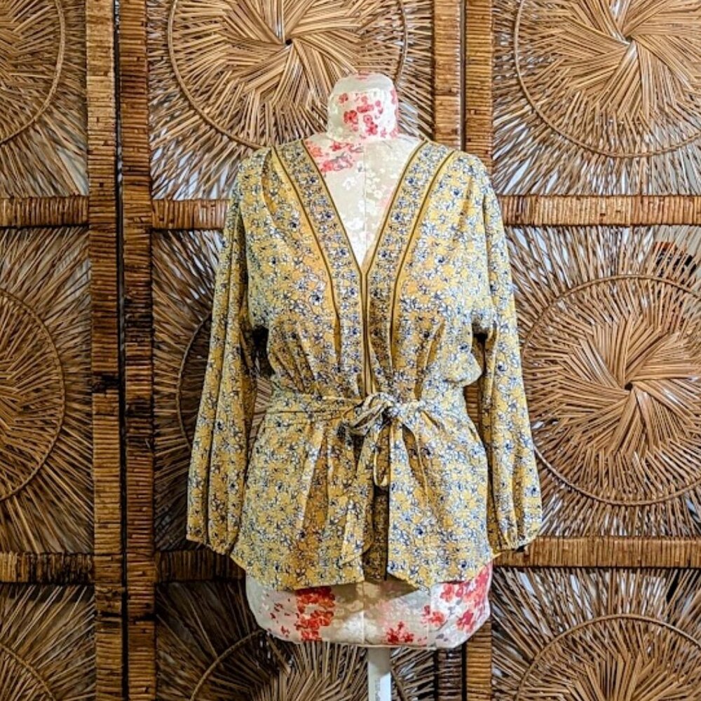 Max Studio Floral Yellow Tie Blouse Size XL EUC